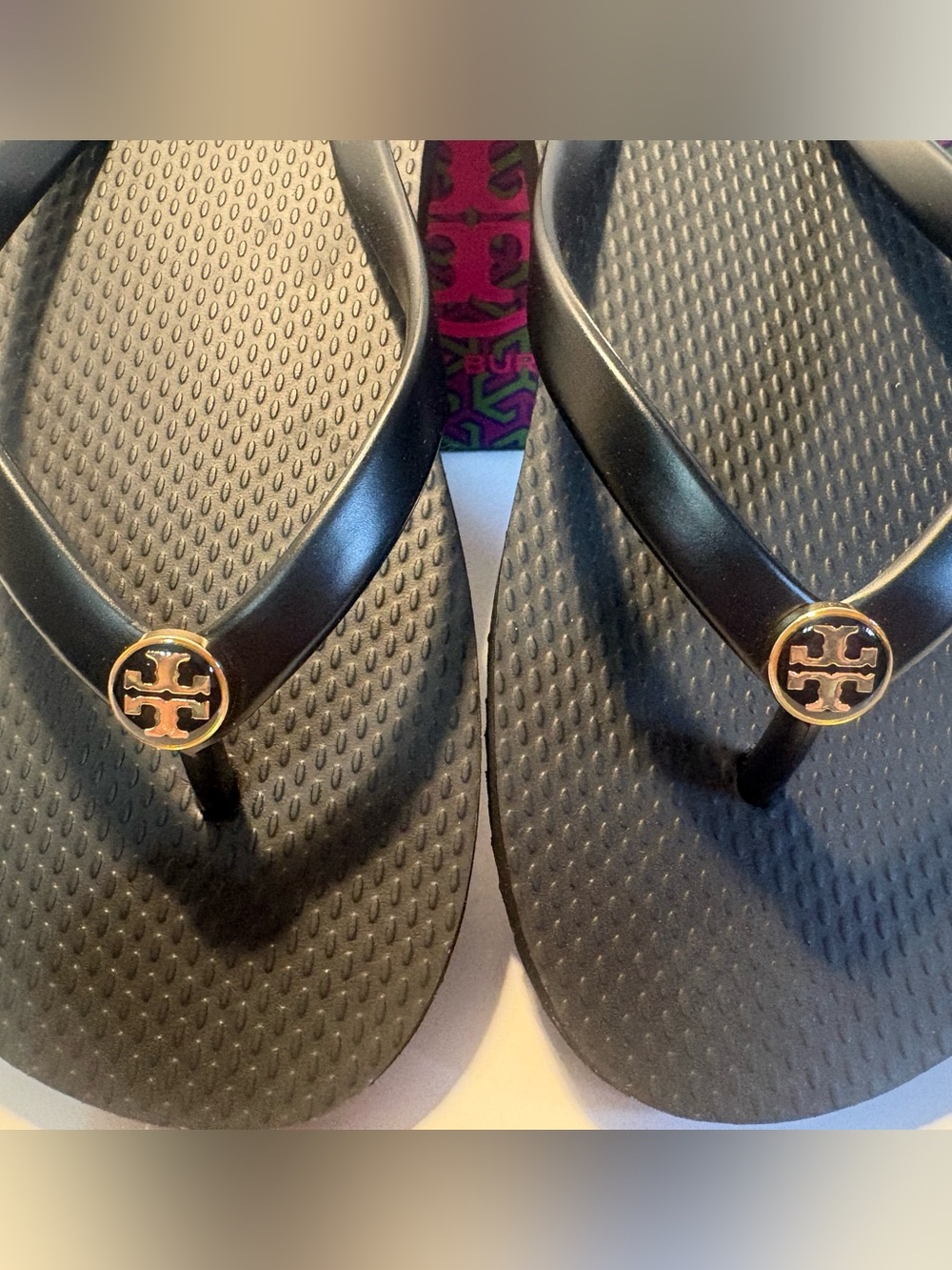 Tory Burch New Rare discontinued style gem logo Black sizes 6,7,8,9,10, - Picture 2 of 9